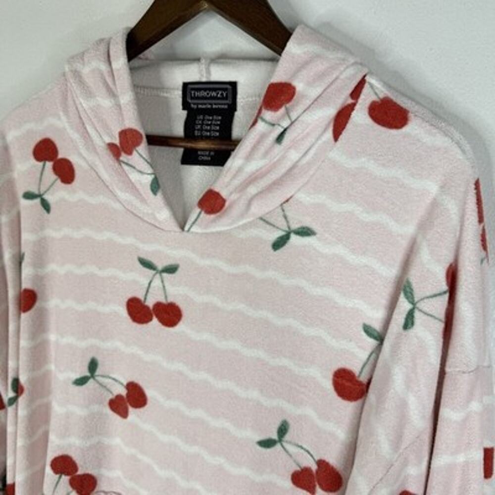 Throwzy Marlo Lorenz Cherry Hooded Blanket Womens One Size Pink Fleece